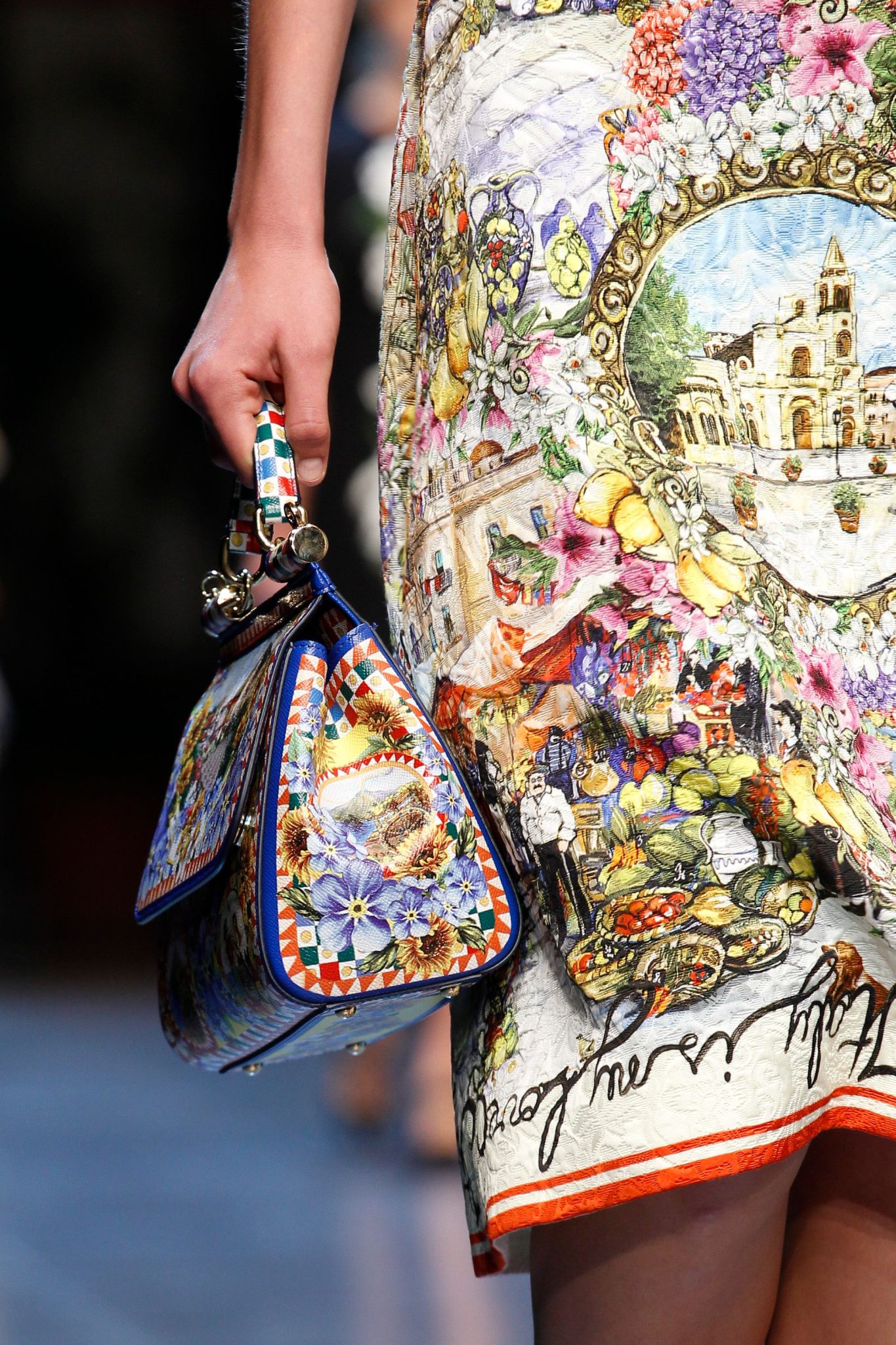 sicily-carretto.dolce&gabbana-spring-2016